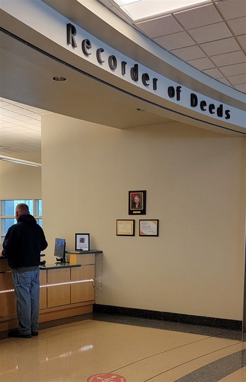 Recorder of Deeds Customer Service Desk