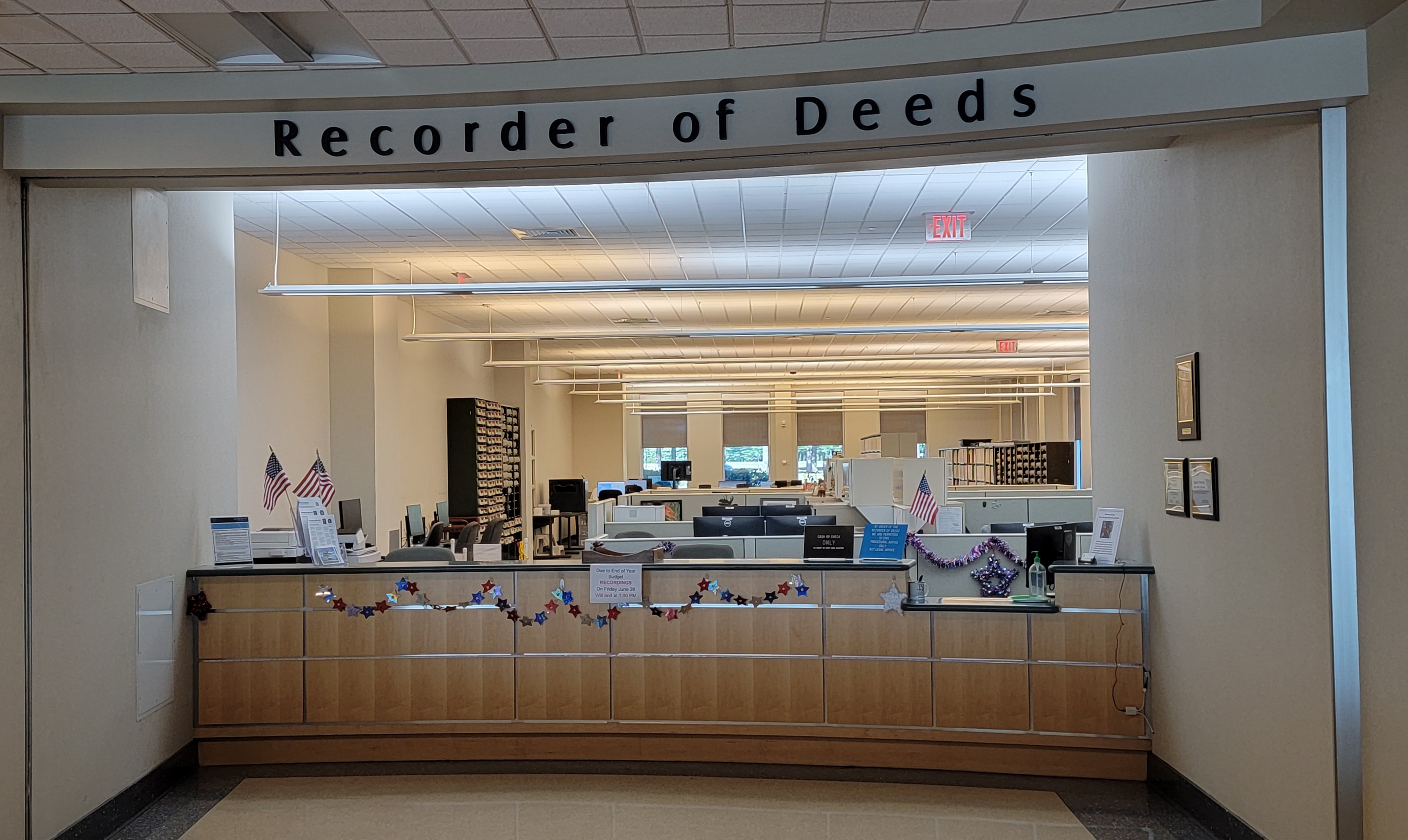 Recorder of Deeds Customer Service Desk